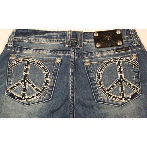 Miss Me Womens Mid Rise Easy Bermuda Embellished Shorts Size 28 JP5091BM - Picture 4 of 9